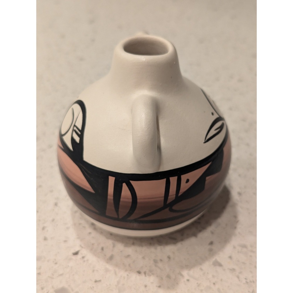 Vintage Cedar Mesa Pottery Vase 4" Native American Navajo Signed White Purple - Picture 4 of 8